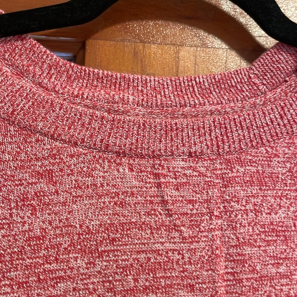 Men’s Sweater - Picture 2 of 2